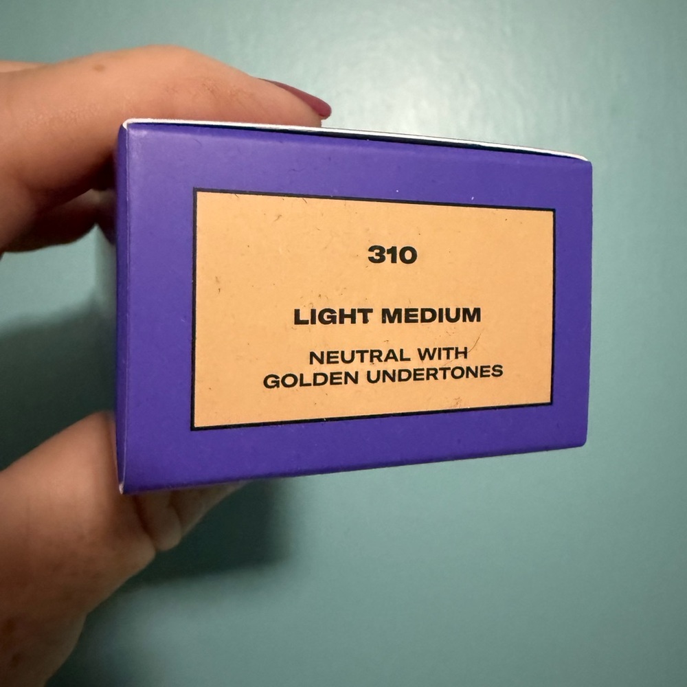 🤩 Youthforia Date Night Foundation – 310 Light Medium Neutral Golden Undertones - Picture 2 of 7